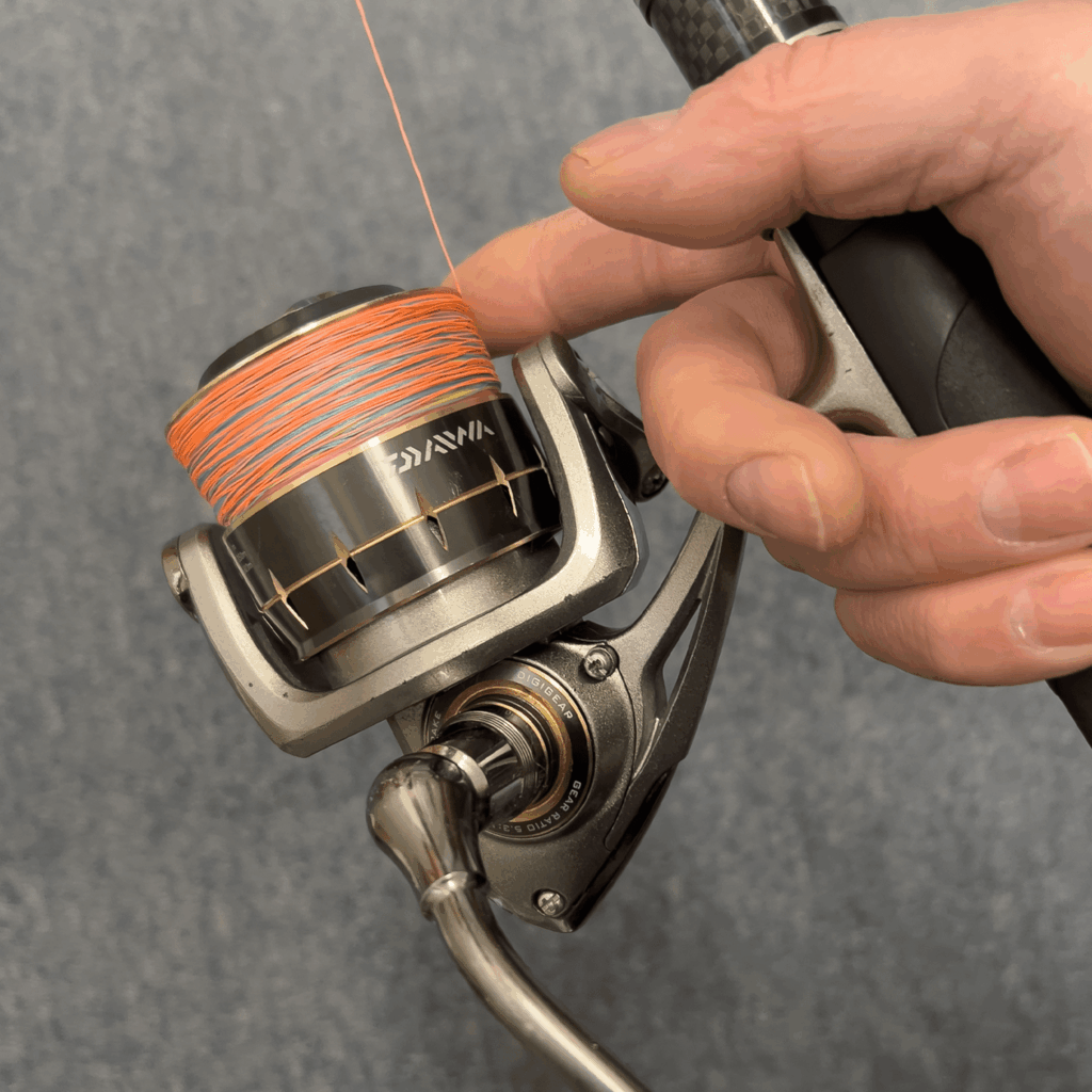 遊漁船ひびき　人差し指でのフェザリング